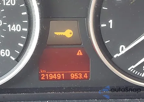 2010 BMW 528I xDrive из США, поврежденный, VIN WBANV1C52AC156624